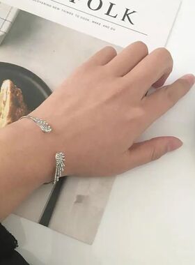 Wholesale Angel Wings Bracelet Adjustable Women Silver Cuff