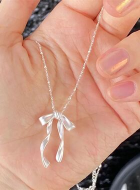 Exquisite Clavicle Chain Elegant Scrub Bow Pendant Necklace