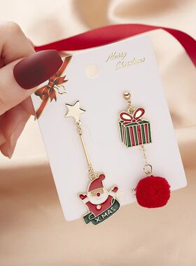 New Christmas Asymmetrical Earrings Cute Brown Bear Five poi