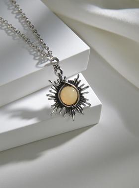 Moonstone Necklace Crescent Crystal Moon Pendant Vintage Nec