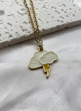 合金女白云闪电阵雨项链