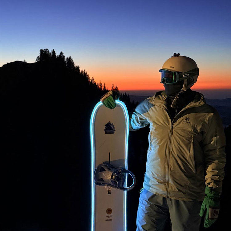 单板滑雪板防水led灯带RGB装饰夜场滑雪安全发光霓虹灯带电池盒,淘宝优惠券,粉丝福利购,淘宝优惠卷