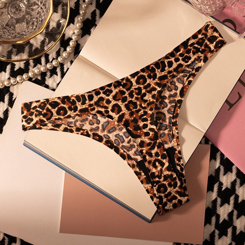 欧美无痕一片式冰丝女士内裤低腰丁字无痕T甜美可爱瑜伽打底三角,淘宝优惠券,粉丝福利购,淘宝优惠卷