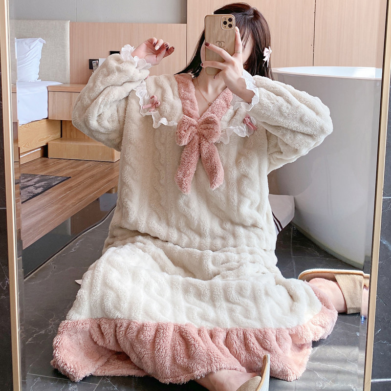 2021年新款秋冬季珊瑚绒长款睡裙 玛宝娜睡裙