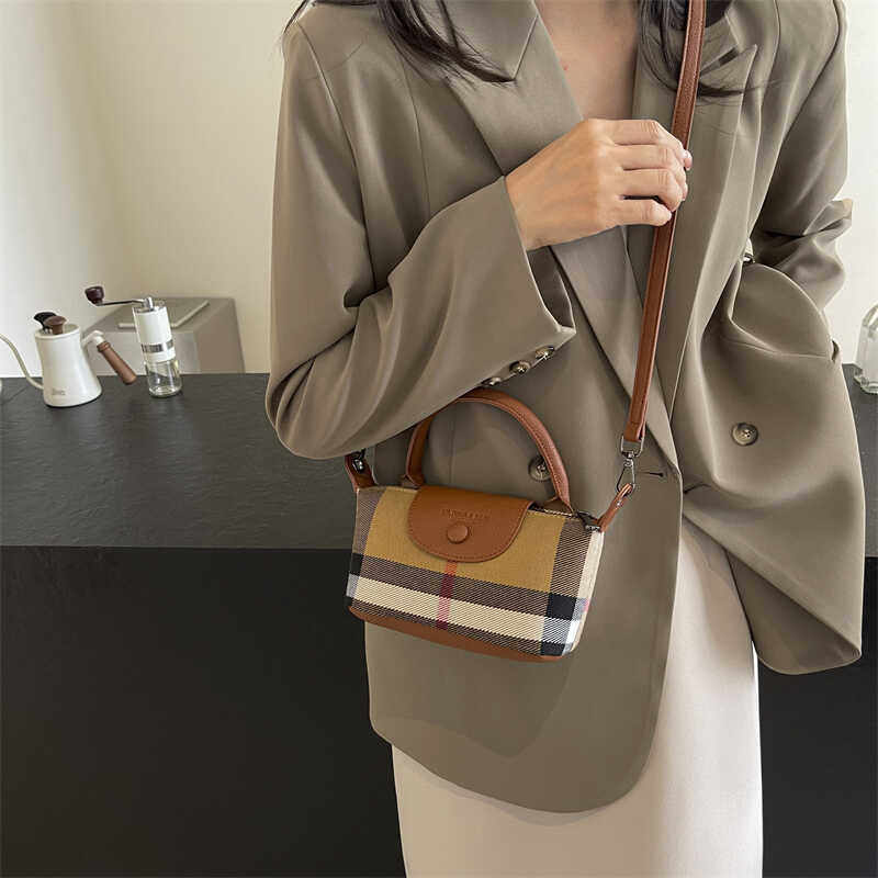 欧美时尚真皮女包潮2025新款休闲百搭手提迷你饺子包单肩斜挎小包,淘宝优惠券,粉丝福利购,淘宝优惠卷