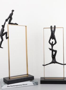 新中式金属框架人物摆件样板房卧室书房客厅桌面玄关软装饰品摆件