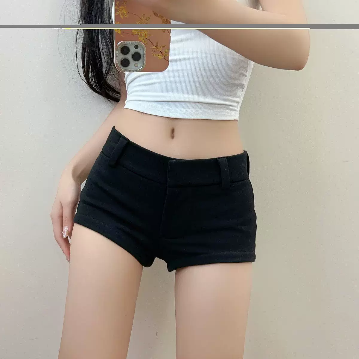 Белые шорты, брюки, А-силуэт, обтягивающие, свободные прямые крои, slim fit