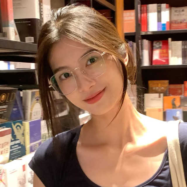 Ultra-light pure titanium myopia glasses for women