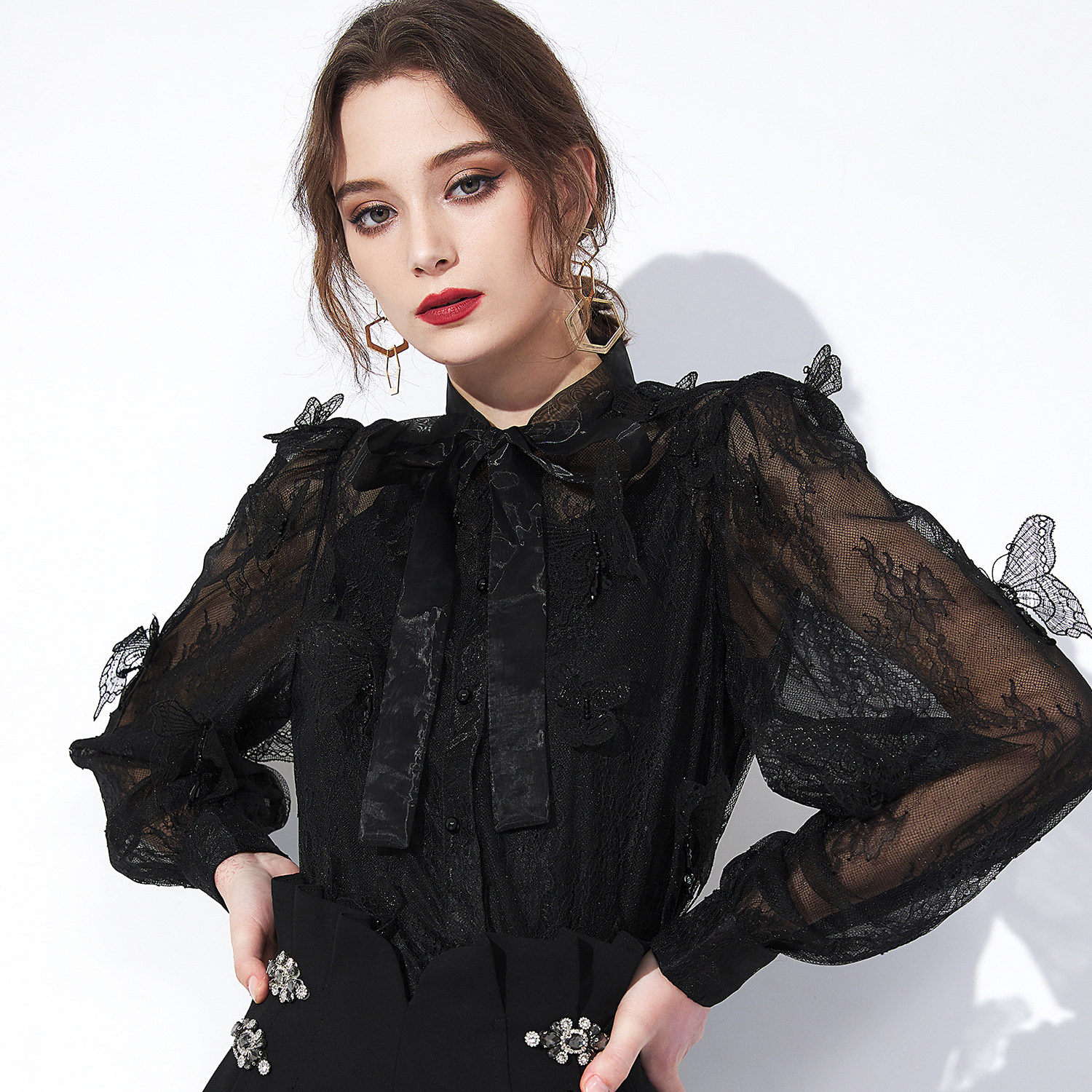  aui蕾丝衫/雪纺衫