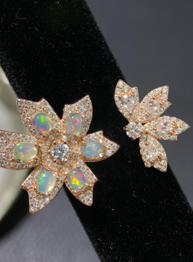 欧泊镶嵌花朵吊坠花瓣耳饰气质高级感礼服配饰纯银镶嵌天然欧泊戒