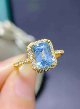 天然天空蓝托帕石戒指  全净体无暇火彩极好指圈活口 裸石6*8mm
