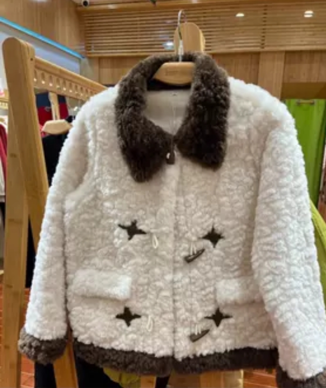 爱衣服2024冬季新款韩版时尚甜美可爱少女风保暖羊羔毛绒外套