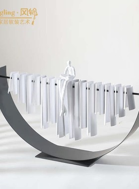 欧式轻奢金属靠背看书人物样板间家居书房玄关电视柜摆件