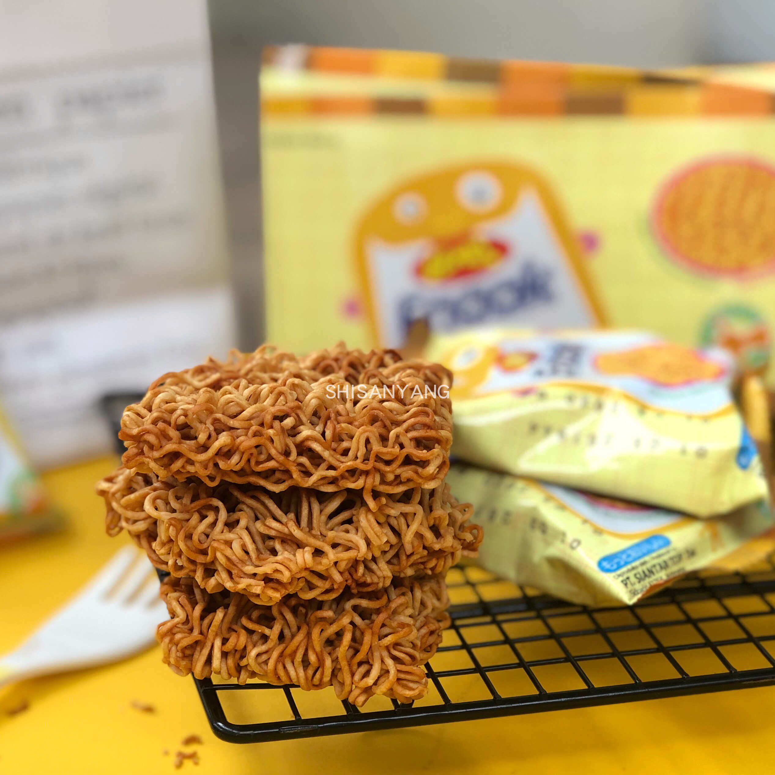 印尼进口零食gemez干脆面烧烤鸡肉味脆脆面童年怀旧学生休闲膨化