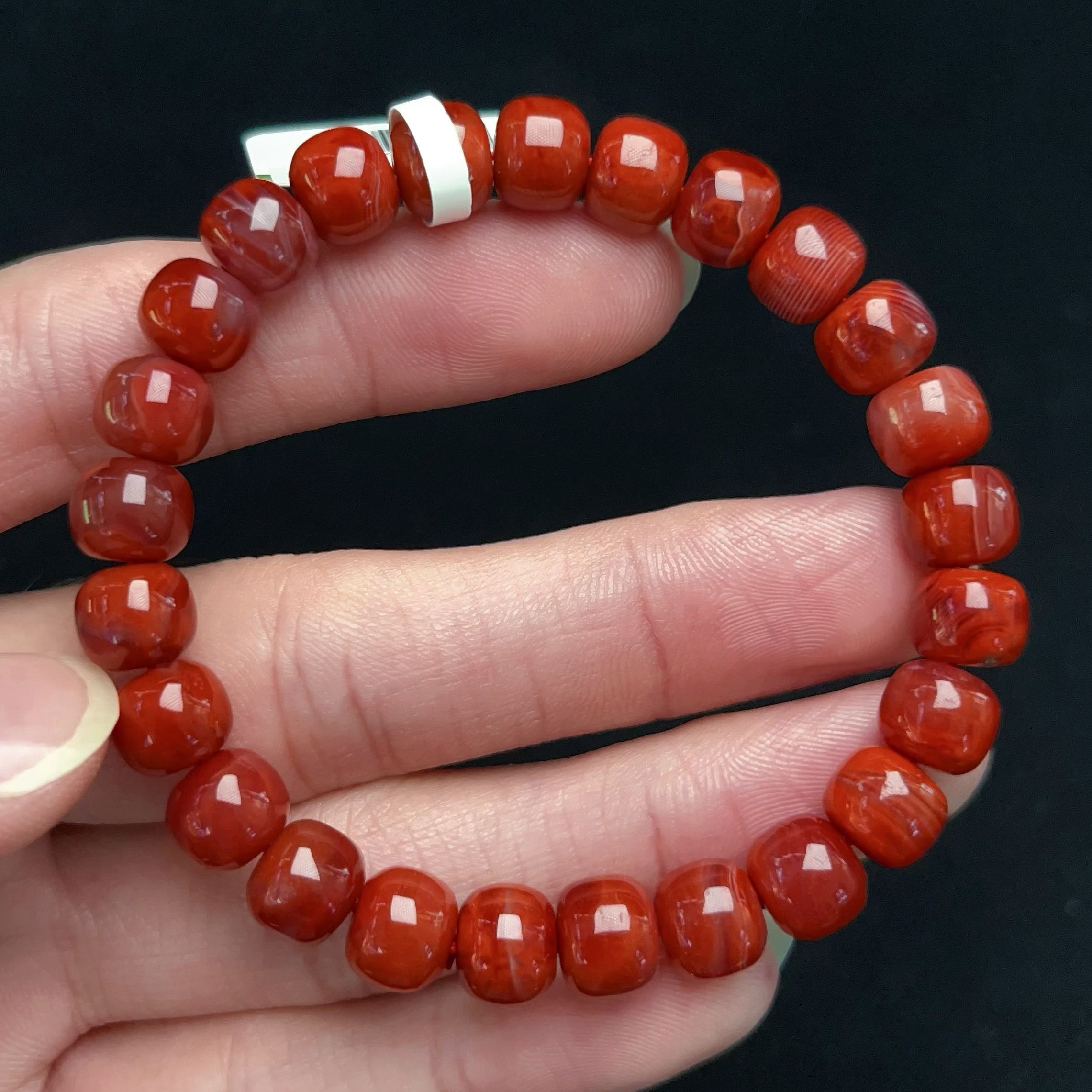 106C02凉山瓦西料南红柿子红老型单圈手串 - 图1