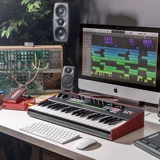 Недавно перечисленный IK Multimedia Uno Synth Pro Desktop Simplica