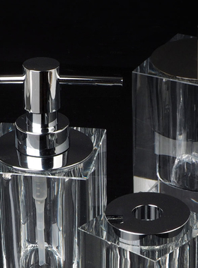 洗手液瓶乳液浴室浴缸旁软装摆件