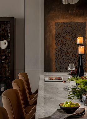 八度空间侘寂风样板间餐厅餐桌面氛围感黑色烛台水晶摆件果盘饰品