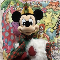 (Medieval) flocking Minnies large musicians occasional Christmas music pendulum