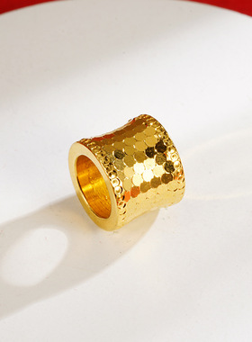 小蛮腰5G七夕礼物蜂巢项链闪耀金