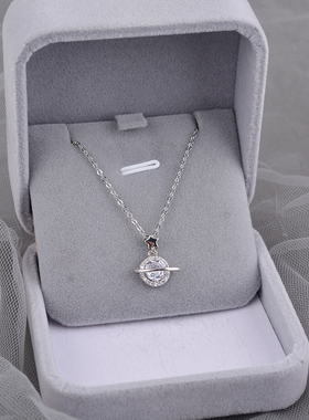 925纯银星球项链女高级轻奢小众设计2026新款吊坠锁骨链气质刻字