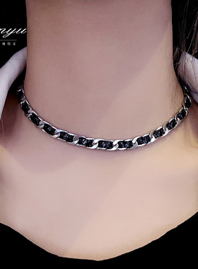 高档不掉色钛钢项链女短款PU颈链