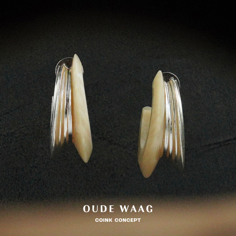 OLIO E ACETO x OUDE WAAG 纯银白牛角宽边耳环 设计师银饰 默叙 - 图2