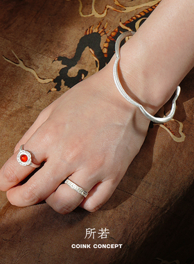 所若红玛瑙盘花纯银戒指