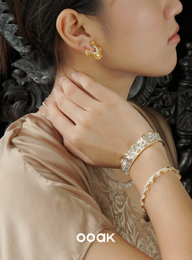 OOAK列维斯蕾丝裙边手镯