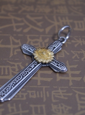 钛钢耐磨复刻雕花吊坠新品