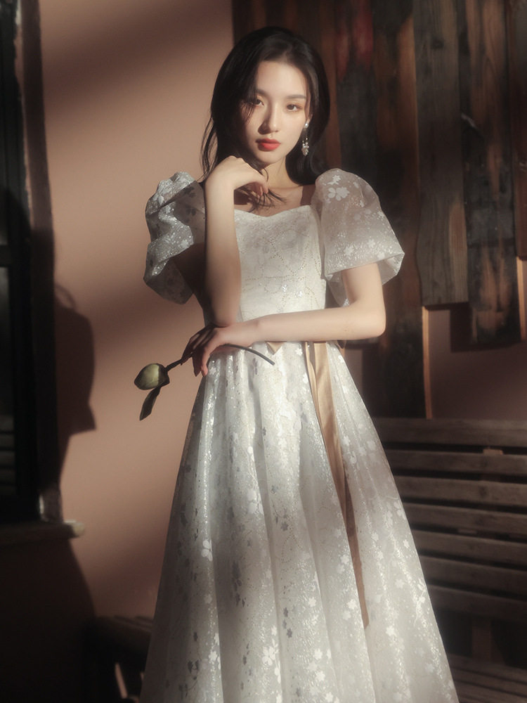 艺考礼服新款气质显瘦轻奢小众质感生日小礼裙年会主持大码礼服女