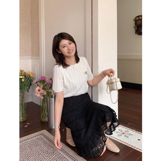 ສິ້ນກະໂປງ lace elegant ສີດໍາ