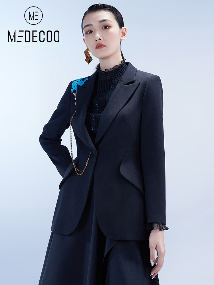 MEDECOO/墨蒂珂2022秋冬新款女装一粒扣西装晚礼服外套MGD31106