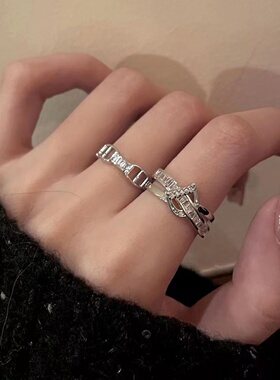 字母D戒指女学生小众设计高级感时尚个性轻奢开口食指戒冷淡风酷