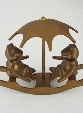 西洋收藏品 个人艺术家手工制作铜情侣青蛙 可爱中古铜雕装饰摆件