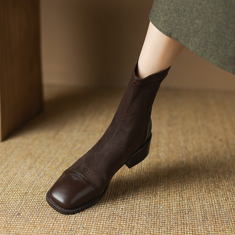 ladyblack方头拼接绒面弹力瘦瘦短靴女粗中跟套筒大码单靴子41-43,淘宝优惠券,粉丝福利购,淘宝优惠卷
