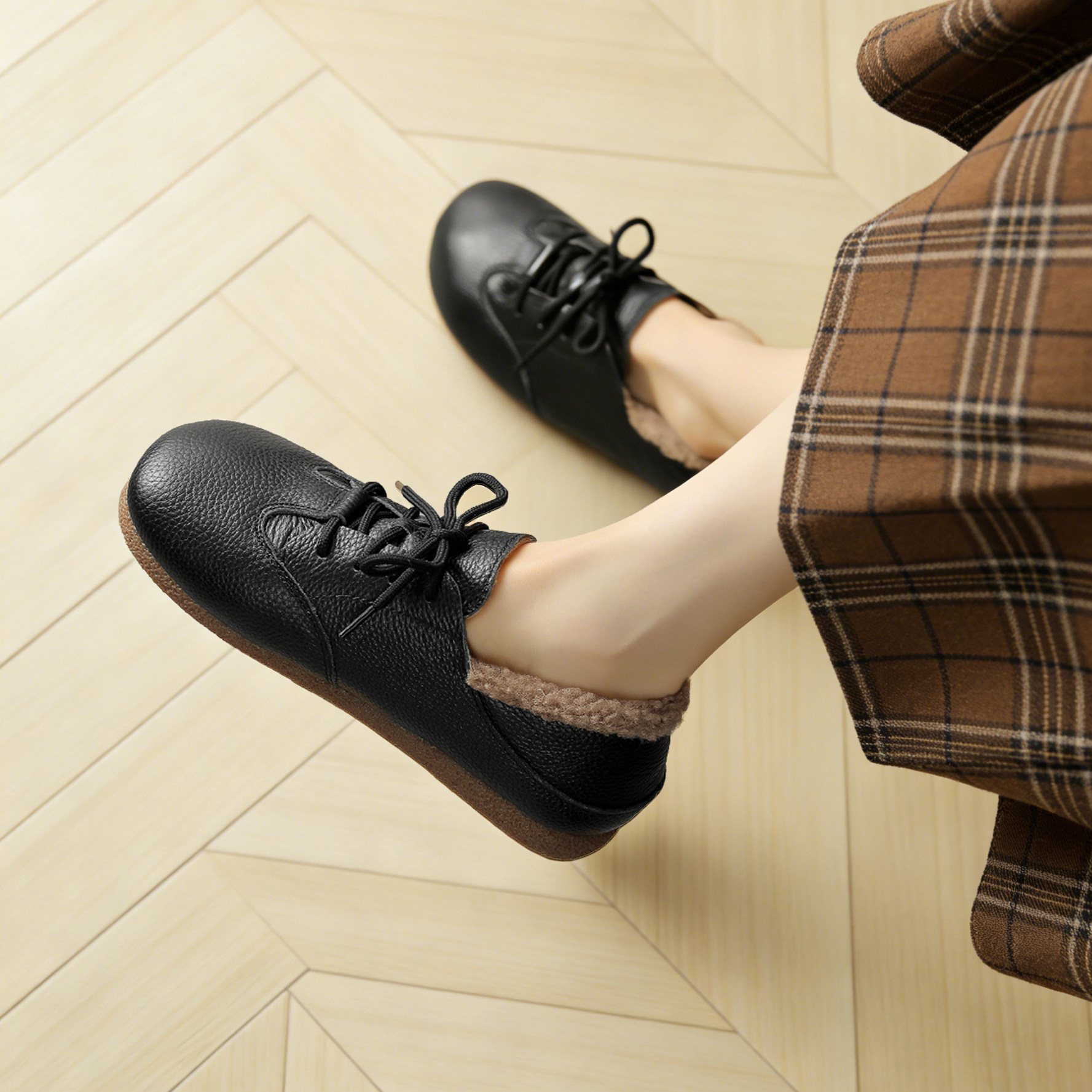 ladyblack软底真皮加厚毛系带深口单鞋女冬季平底大码雪地鞋41-43,淘宝优惠券,粉丝福利购,淘宝优惠卷