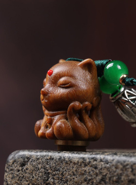 绿檀木创意九尾狐香囊扩