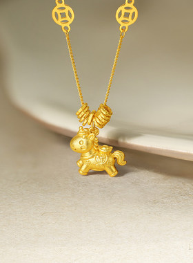 周六福生肖马项链女款金钱小萌马
