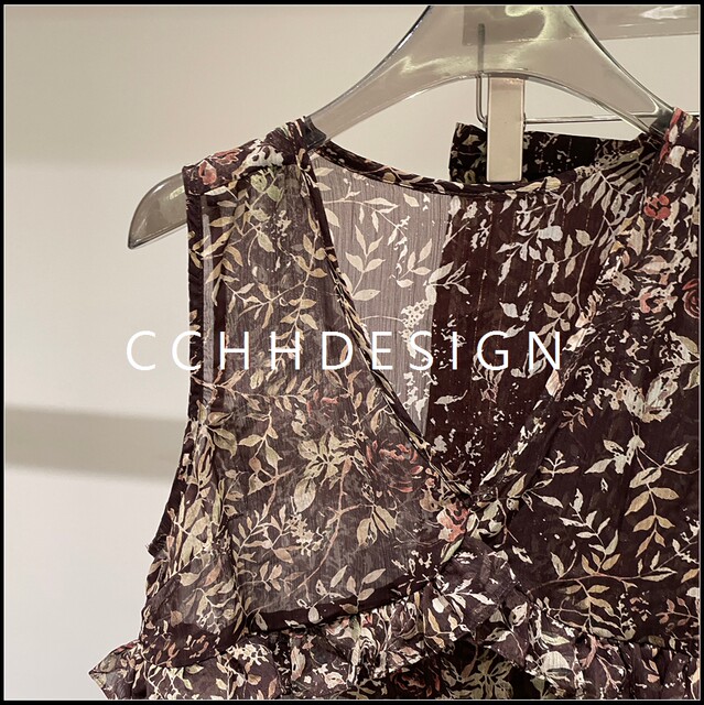 ເຄື່ອງນຸ່ງຜູ້ຍິງເອີຣົບ 2026 Summer New French Retro Floral Waist Vest Irregular Slimming Versatile Suit