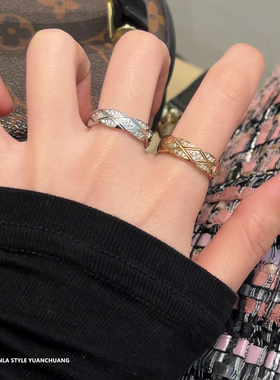 经典小香风菱形格纹戒指