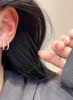 经典款简约风镶钻小耳圈女