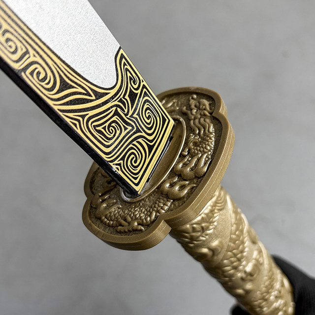 Tang Hengdao wooden sword with sheath Jinyiwei broadsword domineering straight sword Longquan sword ancient style prop Tang Dao toy Tang Dao