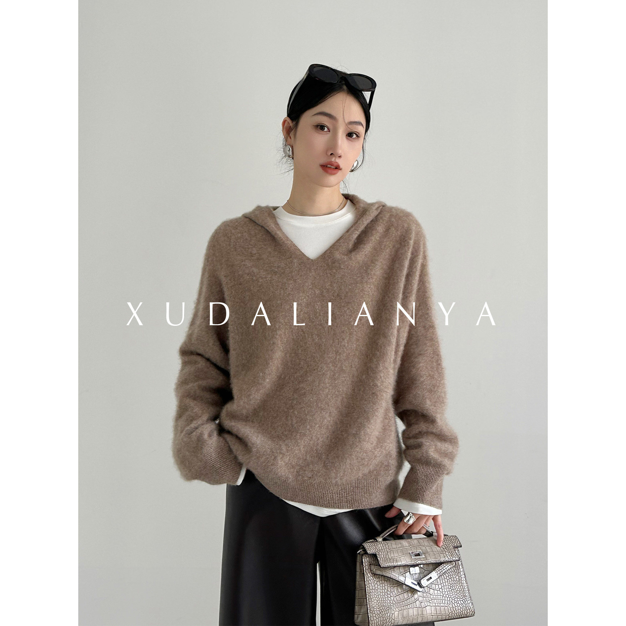 徐大脸吖定制 96.5绵羊毛/3.5山羊绒软糯针织衫秋冬连帽v领毛衣女,淘宝优惠券,粉丝福利购,淘宝优惠卷