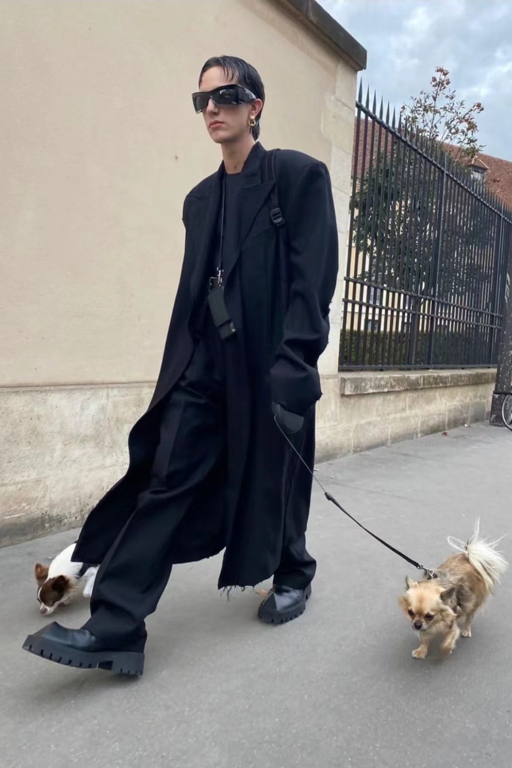 MRLEE independent style family and friends limited edition shoulder pads, big destruction, distressed wool oversized tailoring coat