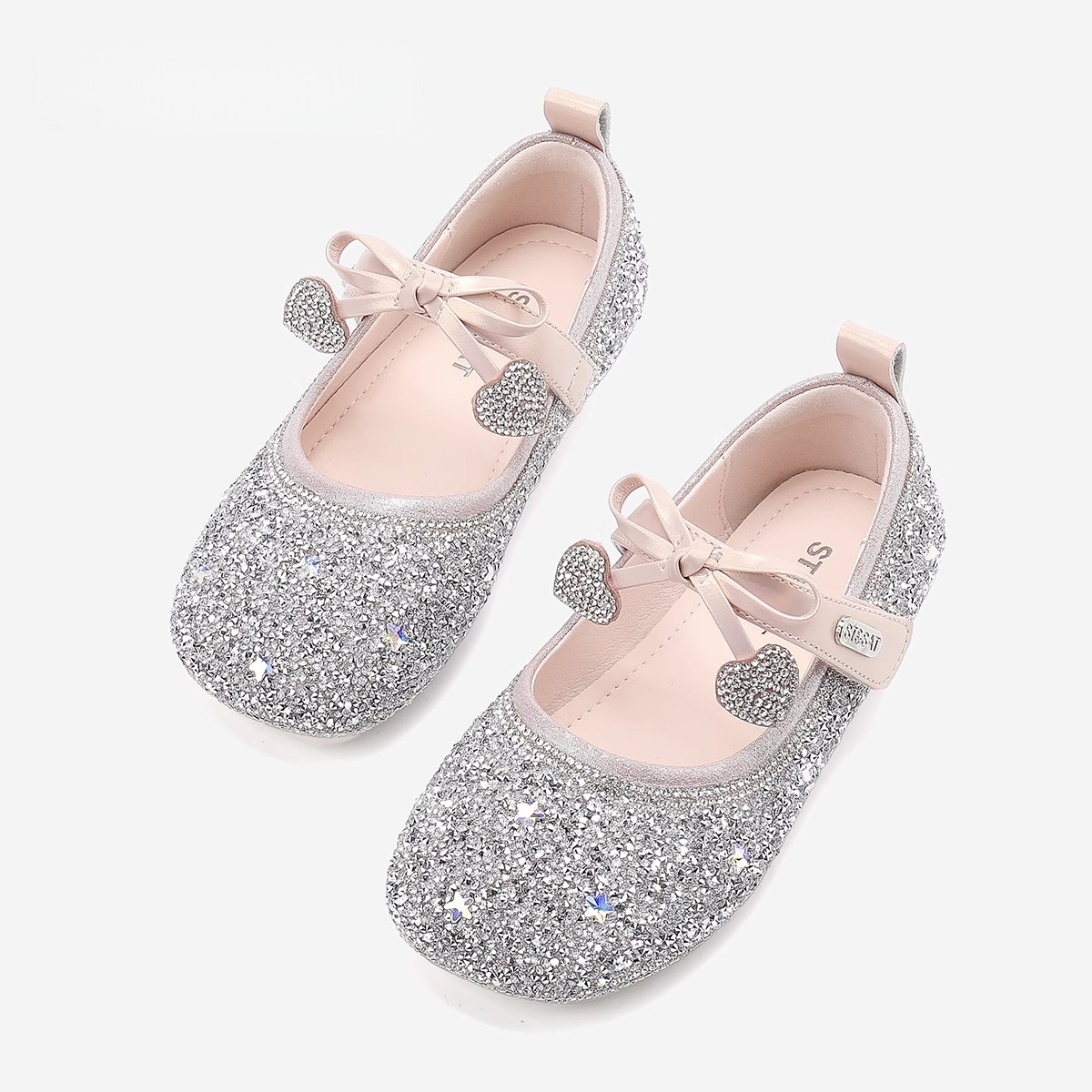真皮女童公主鞋2025春季新款儿童闪亮水钻水晶小皮鞋软底表演单鞋,淘宝优惠券,粉丝福利购,淘宝优惠卷