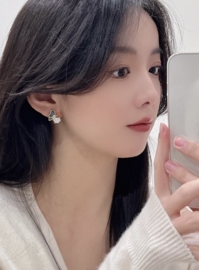 油画艺术彩绘珐琅小蝴蝶耳钉