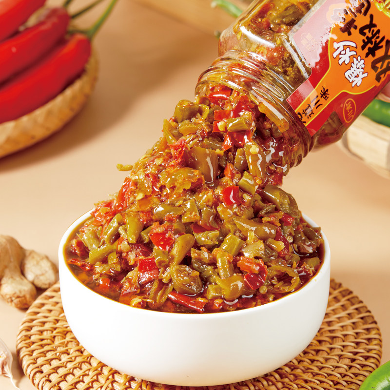 川南双椒牛肉酱192g爆炒下饭酱红烧牛肉酱笋丁辣椒酱拌饭酱拌面酱,淘宝优惠券,粉丝福利购,淘宝优惠卷