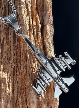 挂饰男立体雕刻潮流飞机项链