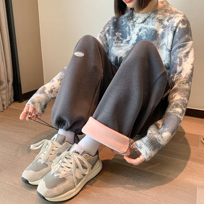 灰色秋冬季2021新款加绒外穿卫裤 伊索芙休闲裤
